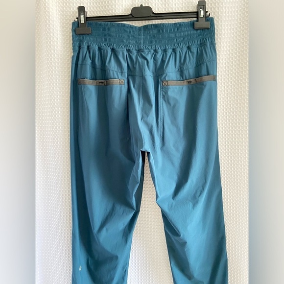 Women’s Lululemon Athletica Run With Rover Pant Alberta Lake size 6 (lined) - Picture 15 of 16